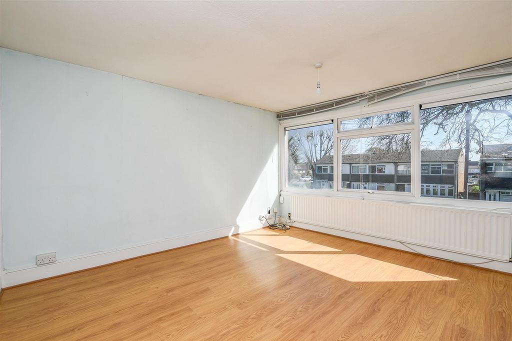 Living Room 1.jpg