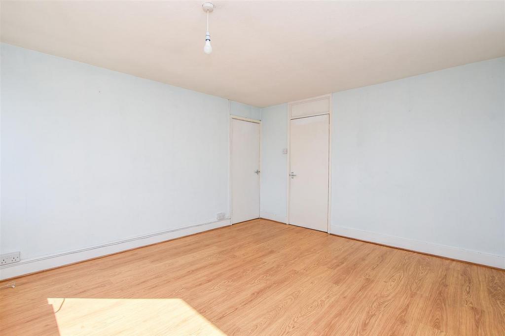 Living Room 2.jpg