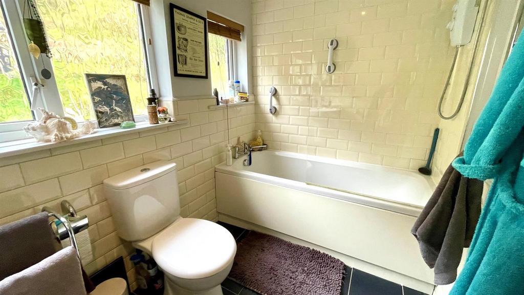 3 piece bathroom