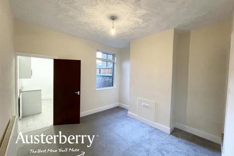 2 bedroom terraced house to rent, Victoria Street, Stoke-On-Trent ST4