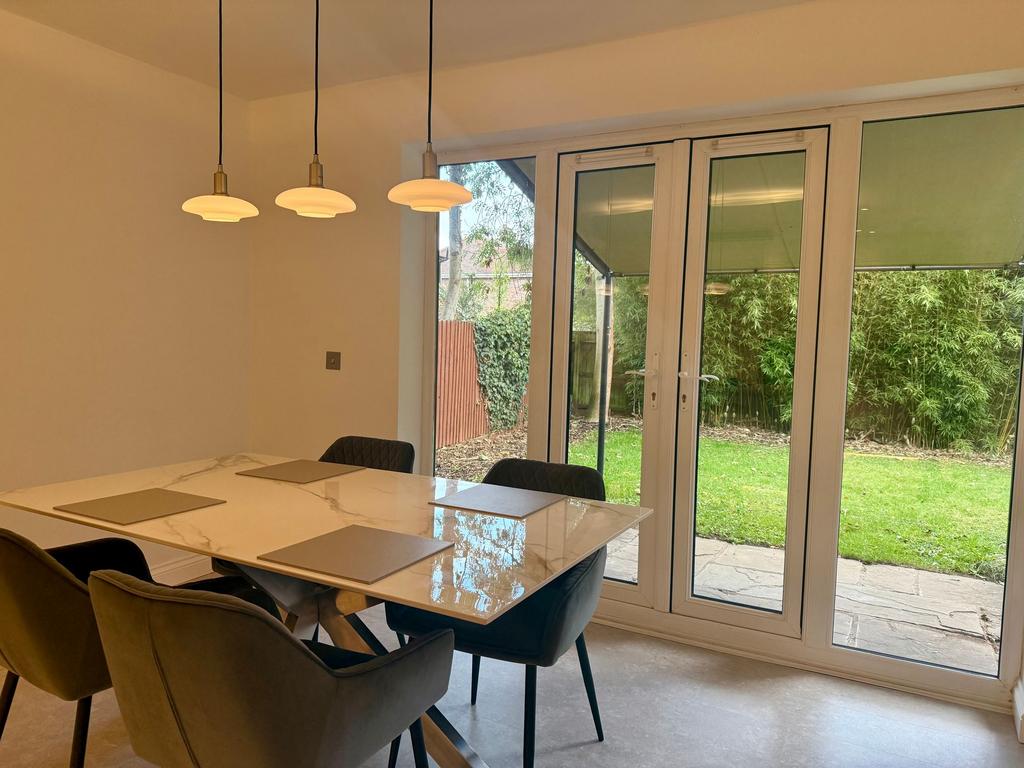 Dining kitchen