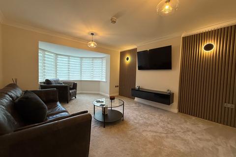 4 bedroom detached house for sale, De Buseli Close, Gedling, Nottingham