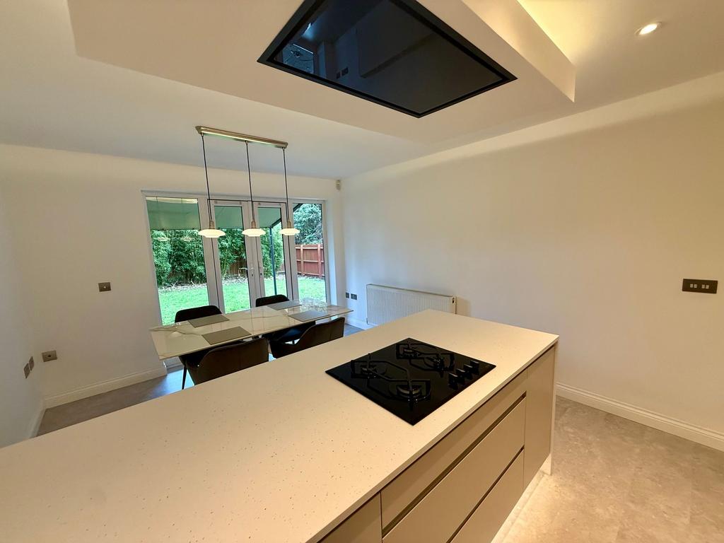 Dining kitchen