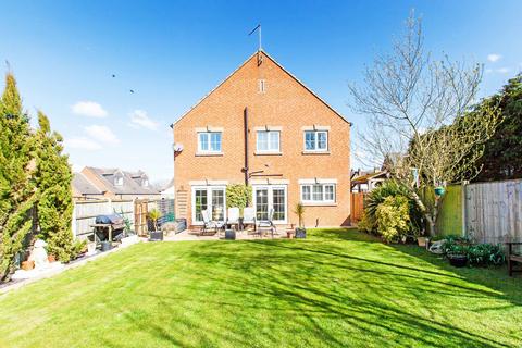 undefined, Applecroft Close, Glapwell, S44