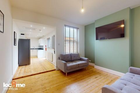 5 bedroom house share to rent, Mostyn Road