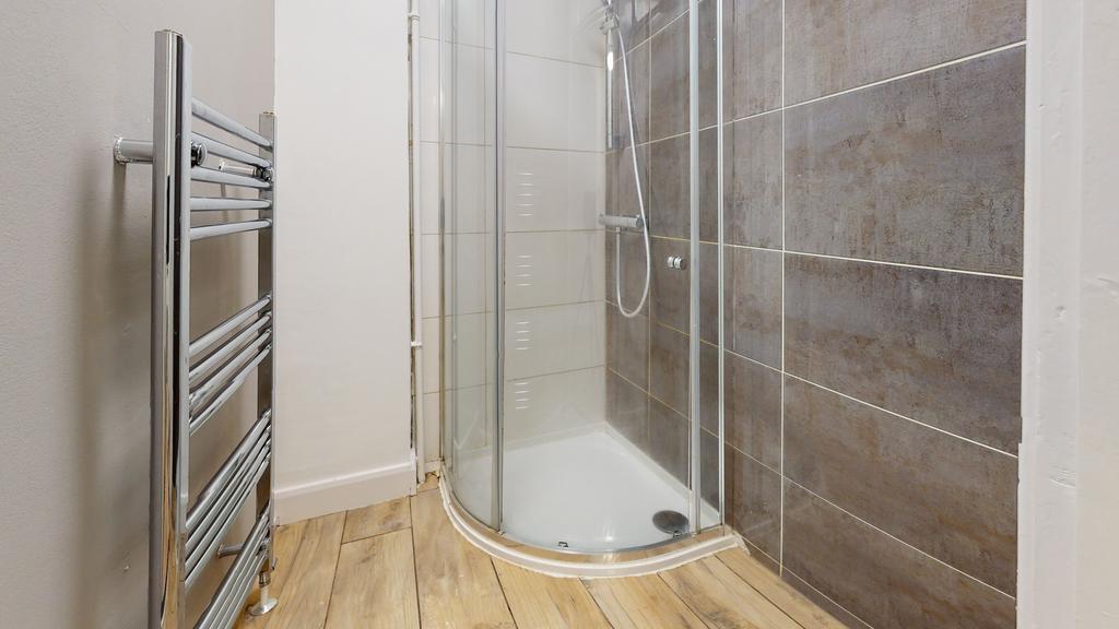 Chestnut-court-l15-8hs-969646