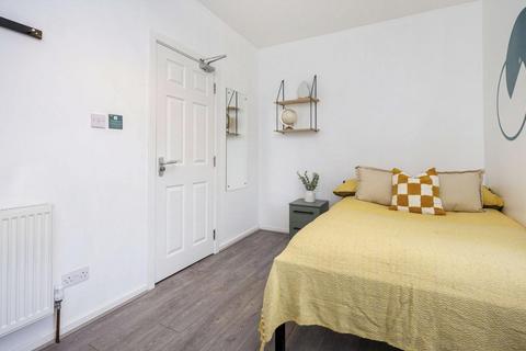 5 bedroom house share to rent, Connaught Road