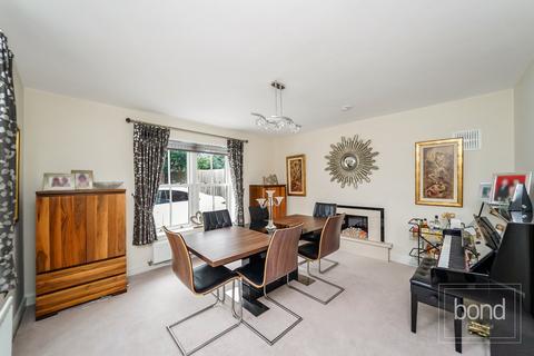4 bedroom detached house for sale, Baddow Road, Chelmsford CM2