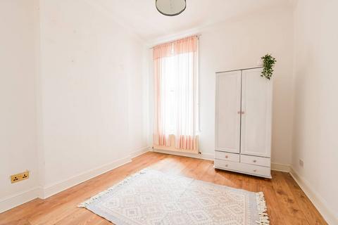 86 Brownlow Road, London, N11 2BS