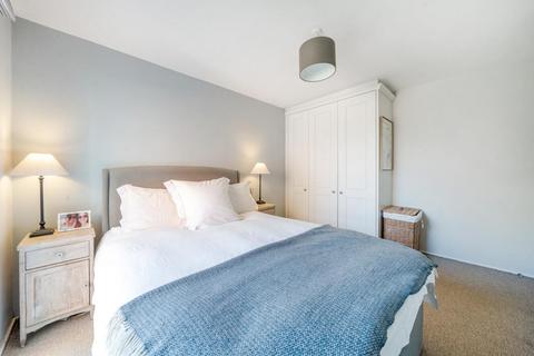 64 Ravensmede Way, London, W4 1TF