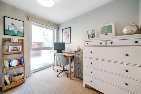 64 Ravensmede Way, London, W4 1TF
