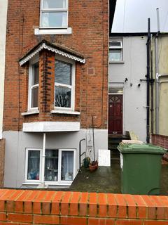 1 bedroom in a house share to rent, Harold Road, London E13