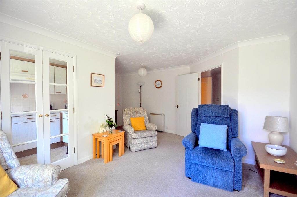 Sitting/Dining Room