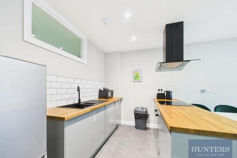 2 bedroom apartment to rent, Southgate Street, Gloucester
