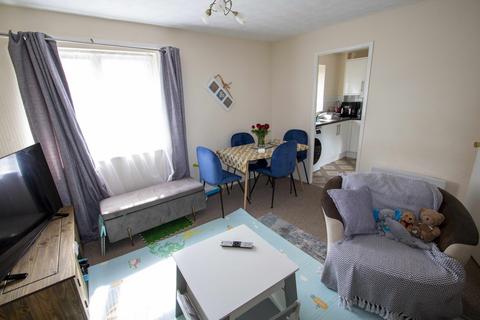 2 bedroom flat for sale, Rosemary Court, Preston PR1
