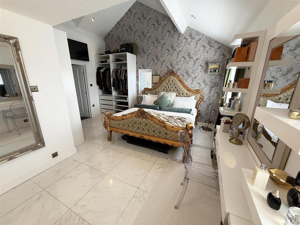 Bedroom 3.jpg