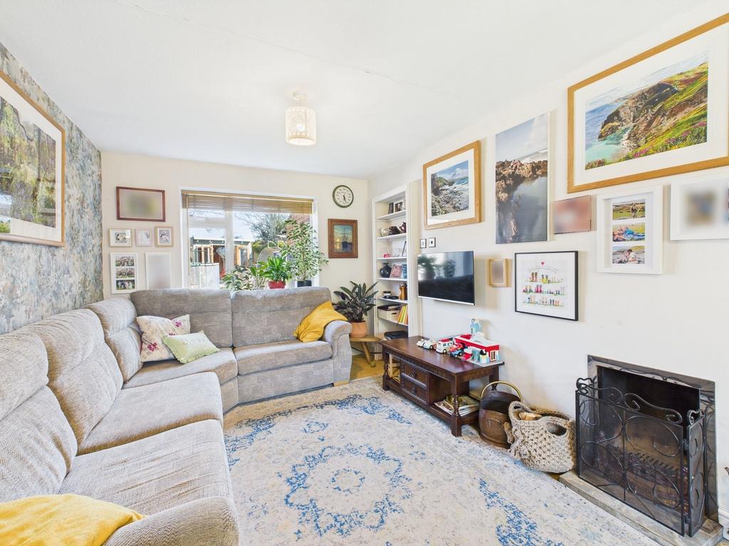 Sitting/Dining Room