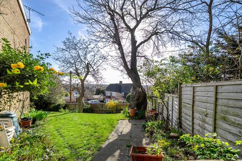 1 Leith Park Road, Gravesend, DA12 1LN