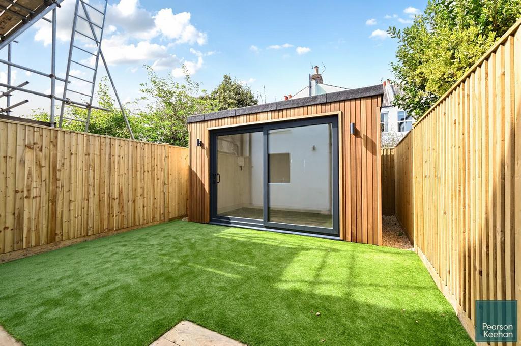 80 WESTBOURNE STREET - BN35 PH - PHOTOS (1).jpg