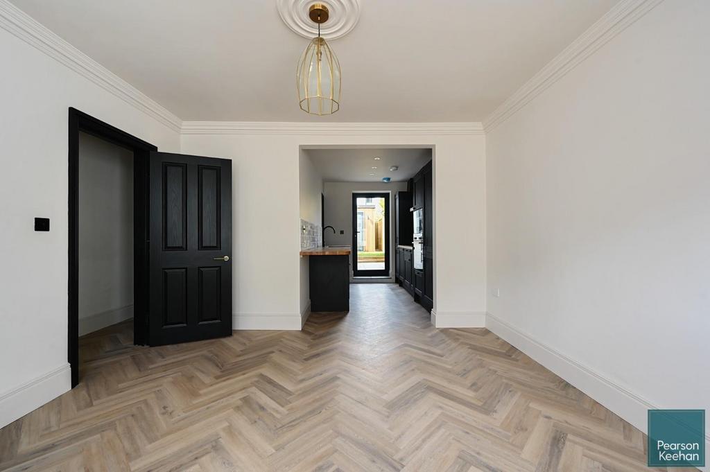 80 WESTBOURNE STREET - BN35 PH - PHOTOS (9).jpg
