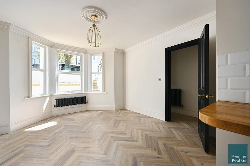 80 WESTBOURNE STREET - BN35 PH - PHOTOS (4).jpg