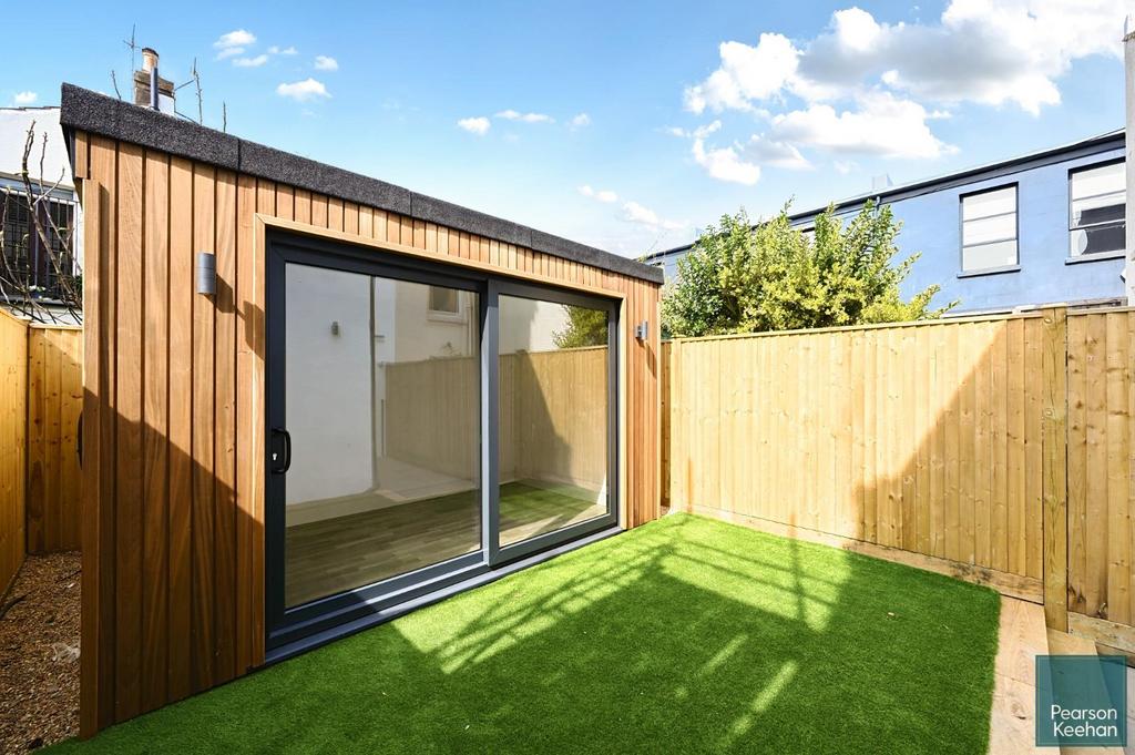 80 WESTBOURNE STREET - BN35 PH - PHOTOS (2).jpg