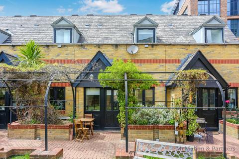 2 bedroom flat for sale, Bridgehouse Court, Blackfriars Road, London, SE1