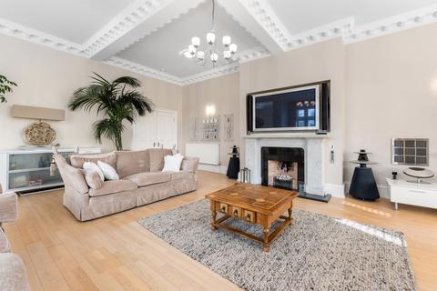71/3 Carnbee Avenue, Edinburgh, EH16 6GA