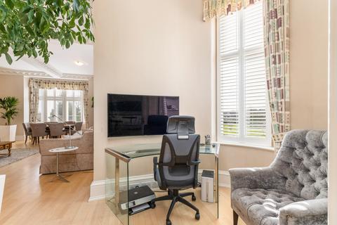 71/3 Carnbee Avenue, Edinburgh, EH16 6GA