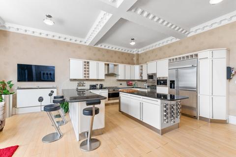 71/3 Carnbee Avenue, Edinburgh, EH16 6GA