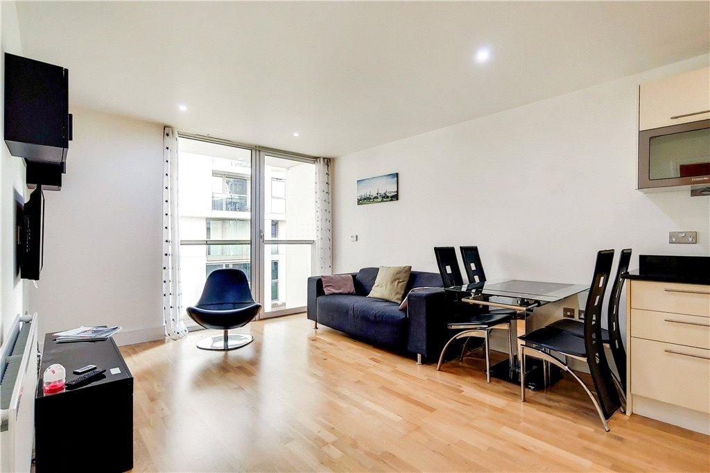 Reception/Kitchen