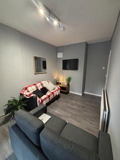 2 bedroom house to rent, Ashwood Villas, Leeds