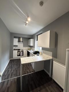 2 bedroom house to rent, Ashwood Villas, Leeds