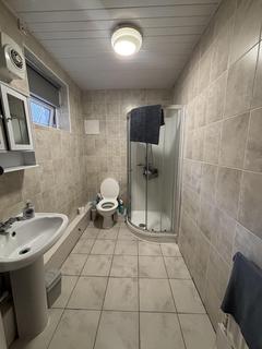 2 bedroom house to rent, Ashwood Villas, Leeds