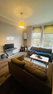 4 bedroom house to rent, 2 37 St Michaels Road, Leeds
