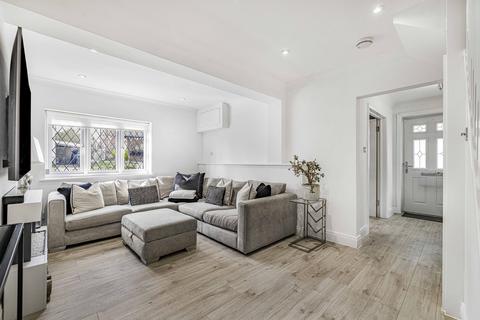 16 Battlefields Road, Wrotham, Sevenoaks, TN15 7BY