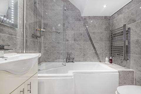 16 Battlefields Road, Wrotham, Sevenoaks, TN15 7BY