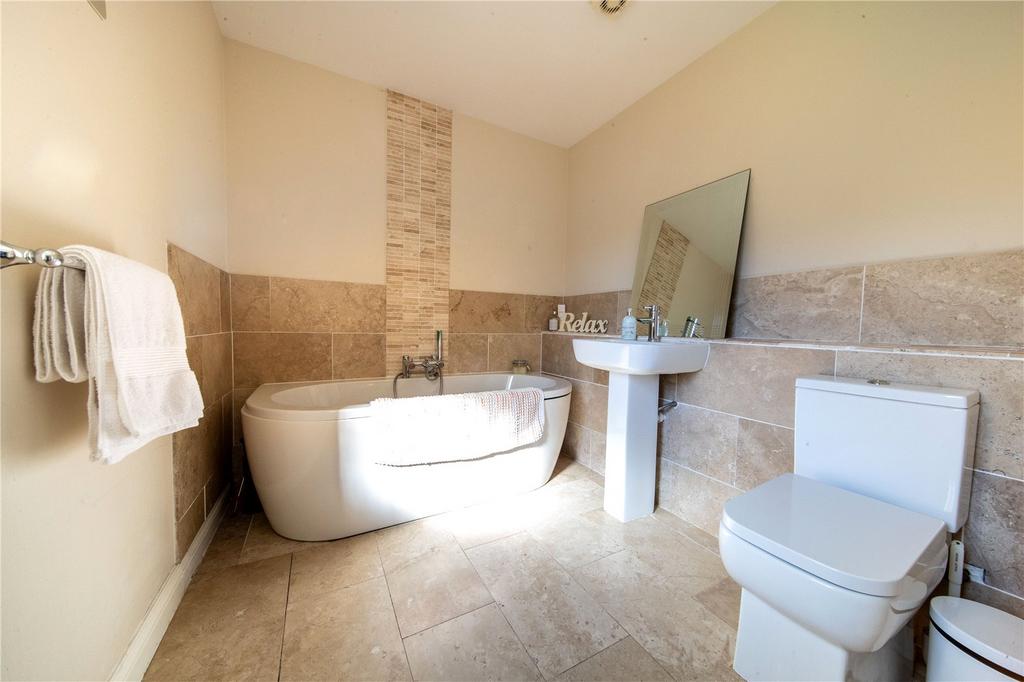 Famoly Bathroom