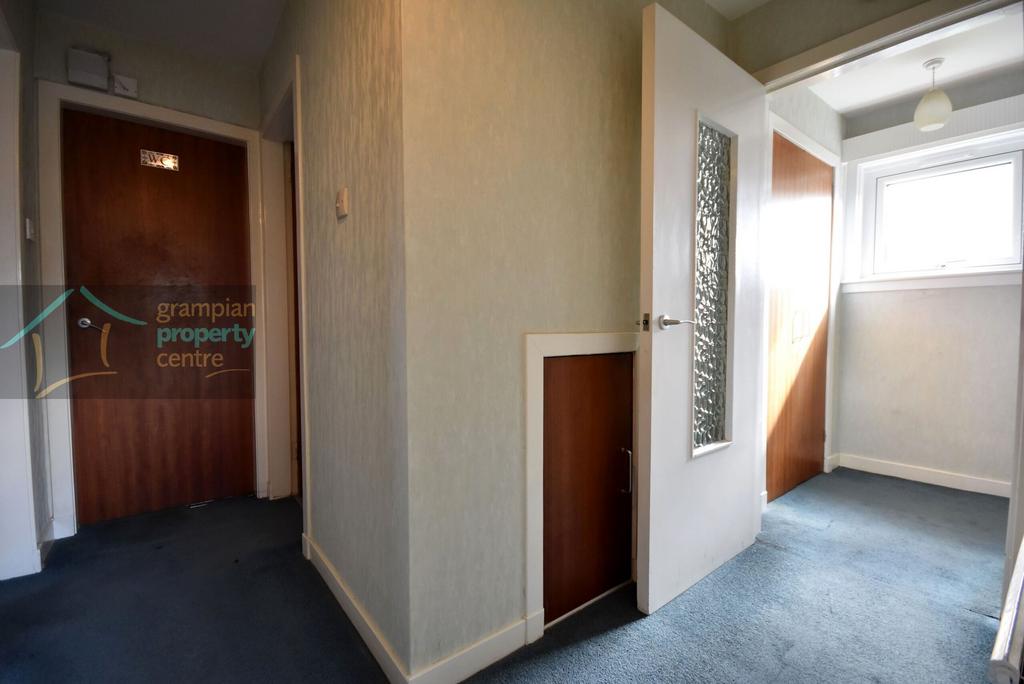 Hallway .JPG