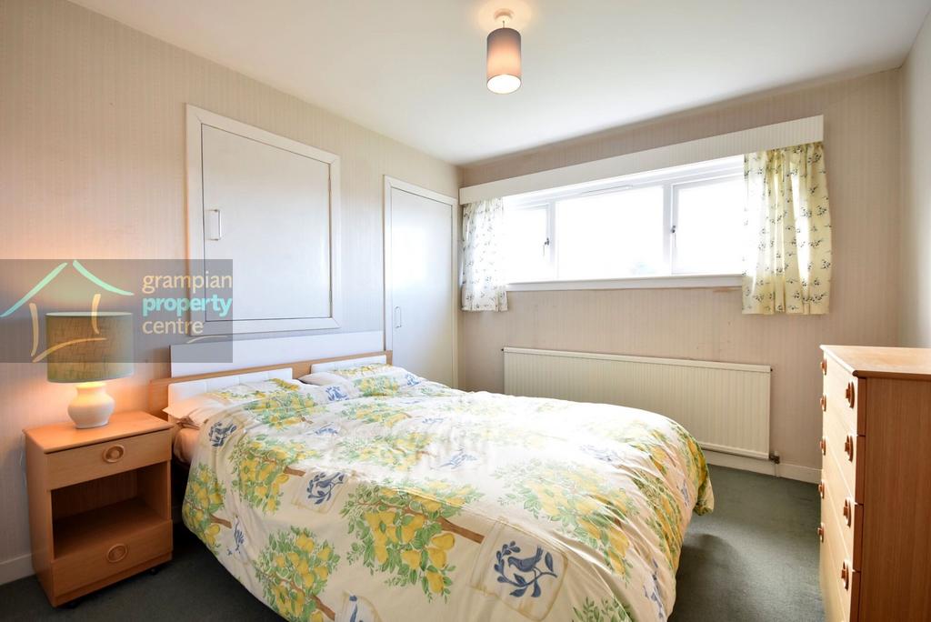 Bed 2.JPG