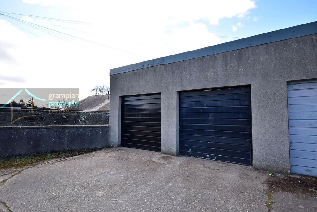 Garage.JPG