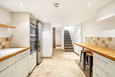 Flat 1, 2 Radipole Road, London, SW6 5DL