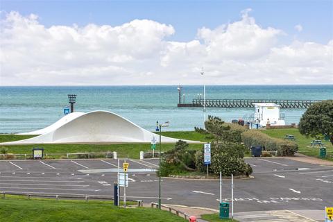 1 bedroom flat for sale, South Terrace, Littlehampton BN17