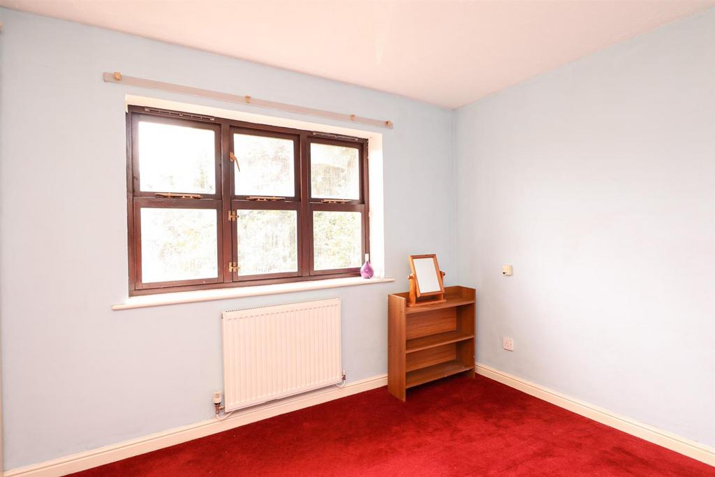 Back bedroom.JPG