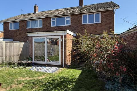 11 Meadow Drive, Canon Pyon, Hereford, HR4 8NT