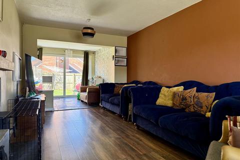 11 Meadow Drive, Canon Pyon, Hereford, HR4 8NT