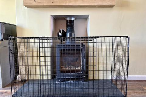 11 Meadow Drive, Canon Pyon, Hereford, HR4 8NT
