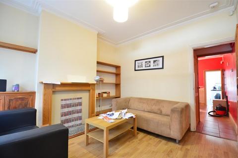 3 bedroom terraced house to rent, Milner Road, Selly Oak, Birmingham B29