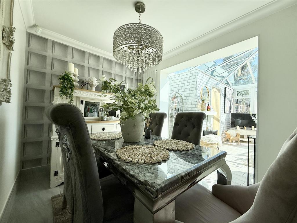 Dining Kitchen
