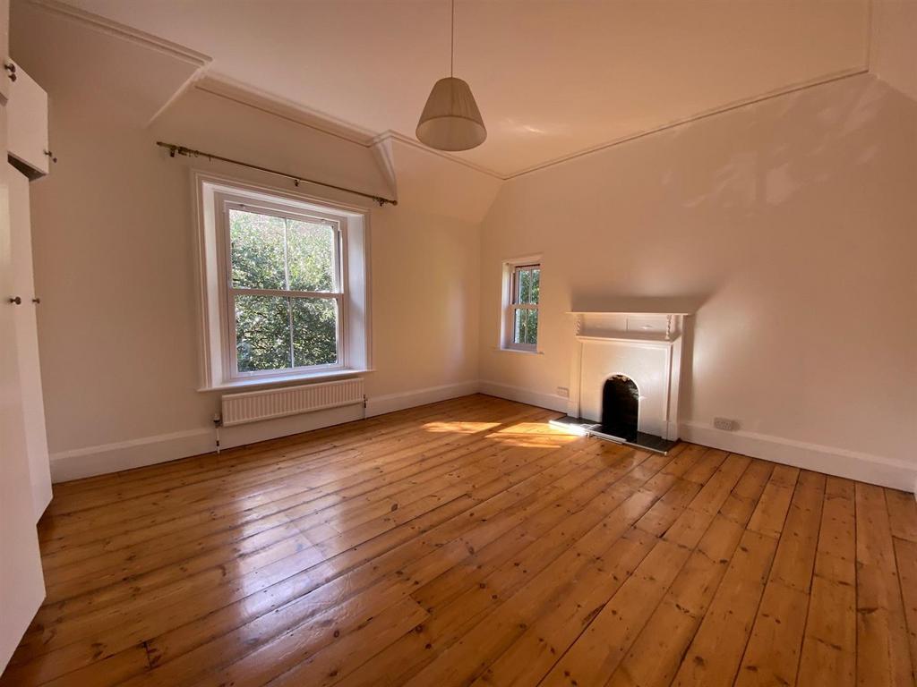 Bedroom One.jpg
